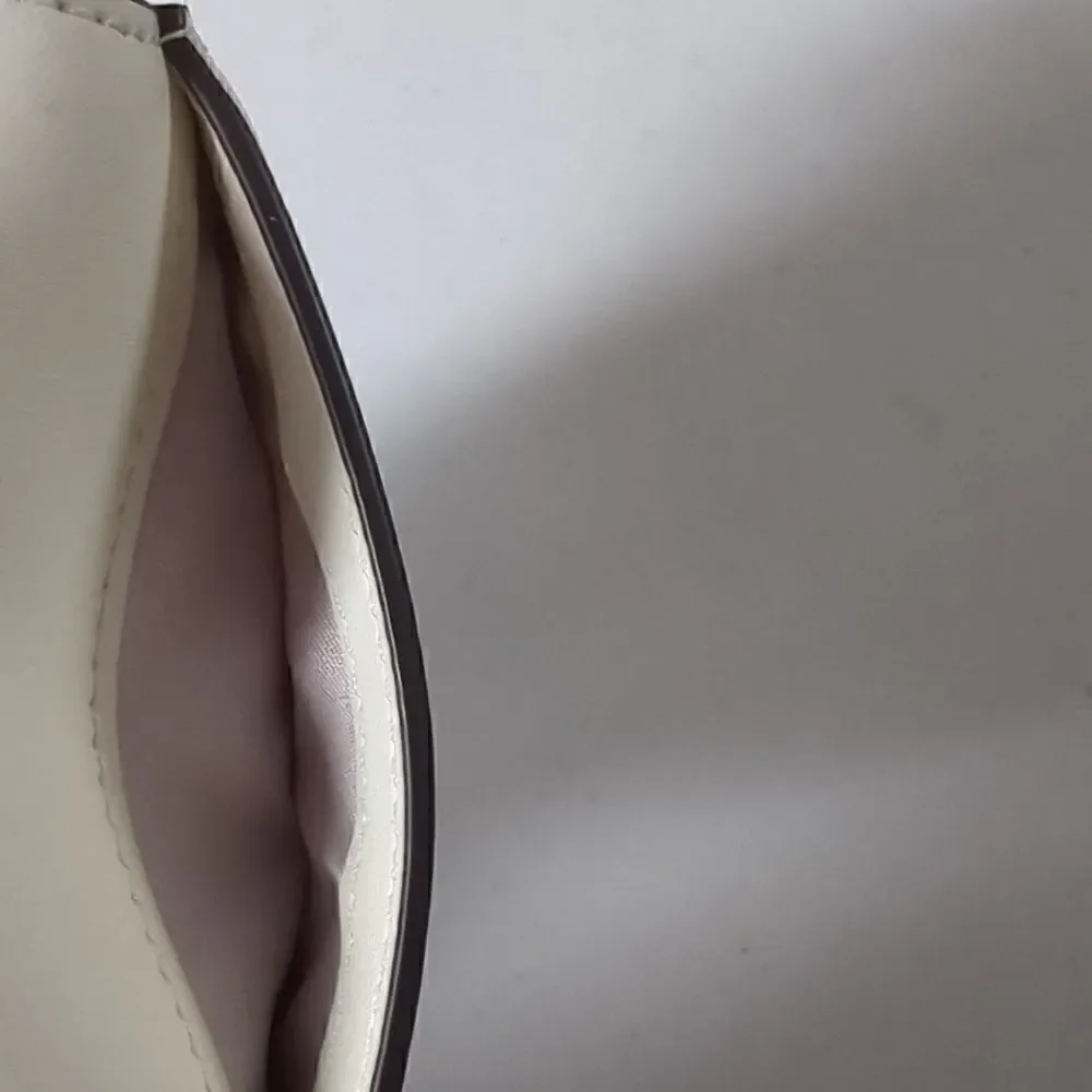 NWT Kate Spade Cream/Gold Wallet